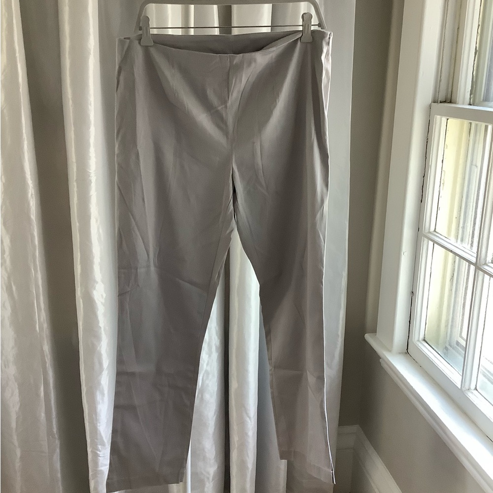 Badgley Mischka Light Gray Straight Leg Pants
